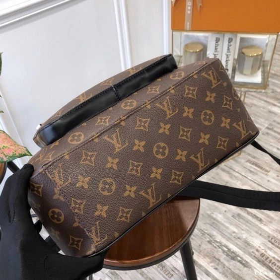 Vuitton JOSH Louis 0808